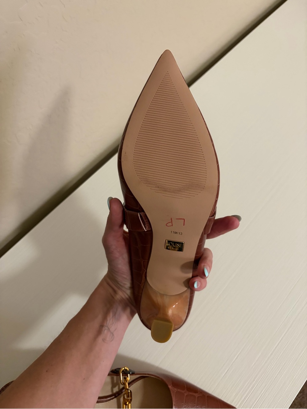 🤎🐊New🐊🤎Louise et Cie Brown Croc-Embossed Pointed Mules Gold Chain Detail - Picture 6 of 16